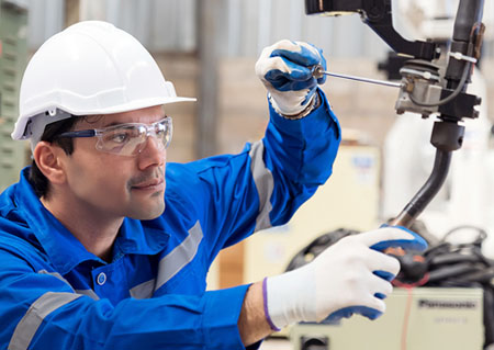 Maintenance-Technician-with-VR-Training-VR-Headset-v3-Included